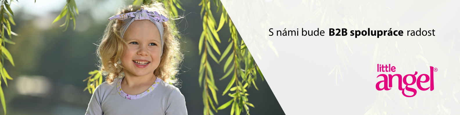 Green and White Geometric Product Designer LinkedIn Banner (1)